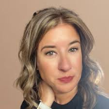 Just like that my oldest is a senior! I blinked and she went from the  cutest little blondie to this gorgeous girl. Crazy how fast time really  does fly.