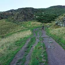 Arthur's seat is located in holyrood park, at the end of the royal mile. Guide To Hiking Arthur S Seat In Edinburgh Mint Notion