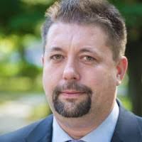 1100+ profils pour “Dubach”