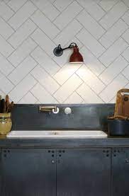 kitchenwalls behang keukenachterwand visgraat behang behangen kitchen walls alternatief voor tegels keuken ke diy backsplash keuken tegels keuken behang
