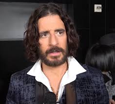 ✨ Jonathan reminds me a little of the actor River Phoenix, because of his  kindness and also because he loves animals ✨