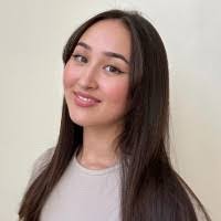 Cassie Bird's Instagram, Twitter & Facebook