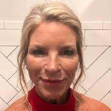 👏💪 Aitkin nurses are standing strong in their fight for a fair contract!  Today, Riverwood nurses came to the table to for a contract that protects  the benefits they've earned and the