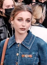 Emma Chamberlain — Wikipédia