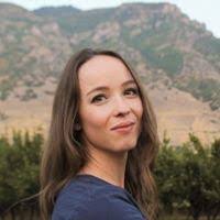 Jocelyn Clark's Instagram, Twitter & Facebook