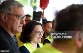 389 Jeff Springer Stock Photos, High-Res Pictures, and Images