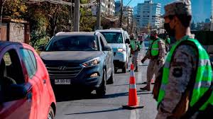 En nochebuena y nochevieja comienza a las 00.30 horas, una hora antes de lo fijado en el anterior decreto del presidente, y con el propósito exclusivo de facilitar el regreso al domicilio. Toque De Queda En Chile Cual Es El Nuevo Horario Y Cuando Se Retrasa La Hora As Chile