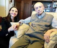 Festivalul se organizează anual de ziua de. BucureÈteanul Dumitru ComÄnescu Declarat Acum O LunÄ Cel Mai Varstnic BÄrbat Din Lume A Murit La 111 Ani Èi 231 De Zile Libertatea