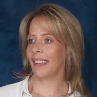 Lisa Yunker's Instagram, Twitter & Facebook