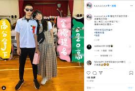 The site owner hides the web page description. æŽåƒé‚£æ›¬å¸¥å…'ç•¢å…¸åˆç…§å¾—æ„è‡ªèª æ˜¯ä»–æ ¡å¤–å¥³å‹