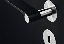 Poignee De Porte Outline Rosace Argent Inox Poignee De Porte Poignee Tiroir Poignees De Portes Noires