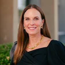 Cecil Carney's Instagram, Twitter & Facebook