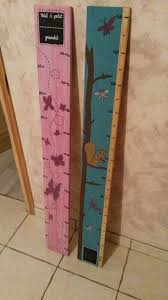 Toise En Bois Realisation Avec De La Peinture A Main Levee Rejoignez Moi Sur Ma Page Facebook Decorecupbois Toise En Bois Toise Toise Enfant