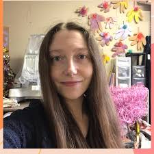 Monday blues? A little creativity goes a long way 🎨 🖌️ — Last week, I  returned to the studio for the first time in a long time and I must