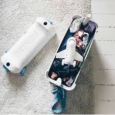 Bedbox Von Jetkids Das Reisebett Fur Den Flug Kinderkoffer Reisen Mit Kind Voss Bottle Bottle Plastic Water Bottle