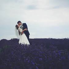 However, wedding photography is quite demanding and it requires really soft light in order to achieve those truly flattering portraits. 8 Essential Tips For Beautiful Iphone Wedding Photography