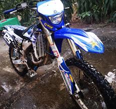 Vendo cambio wr 250 al día 2008 por cuadra ya sea z 400 al día inyectado, o  yfz, trx 450 al días o algún raptor