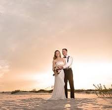 Emerald Isle Weddings Beach Weddings On North Carolina S Crystal Coast North Carolina Wedding Beach Wedding Venues North Carolina Beach Wedding Inspiration