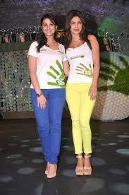 Priyanka Chopra And Parineeti Chopra Cousins Priyanka Chopra Hot Indian Bollywood Actress Parineeti Chopra