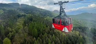 The peak is in the communal territory of stresa, between the lake orta and lake maggiore. Dramma Alla Funivia Stresa Mottarone Una Cabina Cade Nel Vuoto Ci Sono Dei Morti Il Dolomiti