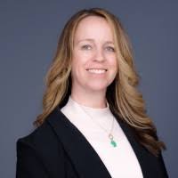 Elizabeth McNutt Email & Phone Number