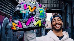 Die haben es allerdings in sich: Formel 1 Portrats Helme Der F1 Piloten 2020 Auto Motor Und Sport