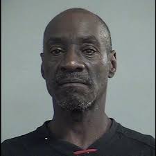 Louisville SWAT, hostage negotiators called in for standoff late Wednesday