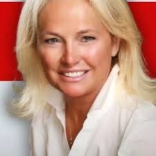 Hello, everyone! 👋 I'm Jennifer Robert Adam (she/her), a dedicated  technical recruiter with over 5 years of experience connecting top talent  with leading tech companies. When I'm not matching professionals with their