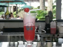This long drink was developed sometime before 19151 by ngiam tong. Singapore Sling Ueberscher De