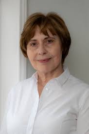 Louise Grant's Instagram, Twitter & Facebook