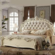 Ganti Dengan Yng Baru Suasana Ruang Rumah Anda Dengan Berbelanja Di Trimo Gallery Melayani French Furniture Bedroom Cheap Bedroom Furniture Luxurious Bedrooms