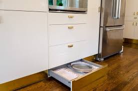 Here S Proof That Kitchen Contractors Do Ikea Hacks Better Than The Rest Of Us Kitchen Contractors Kitchen Design Trendy Kitchen