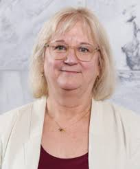 Three longtime faculty retire