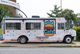 Food Trucks & Street Eats
