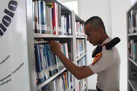 Komplek pendidikan islamic village no.1 rt 01/14 kelapa dua tangerang banten, 15810. Politeknik Penerbangan Surabaya En Twitter Kunjungan Taruna Taruni Smk Penerbangan Bina Dhirgantara Colomadu Karanganyar Jawa Tengah Di Kampus Politeknik Penerbangan Surabaya Https T Co Ild4tqcrjd