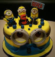 20 minion cake design ideas | minion cake, … перевести эту страницу. Torte Decorate A Tema Personalizzate Pasta Di Zucchero Cake Design Torta Minions Picture Of Pasticceria Bellucci Florence Tripadvisor