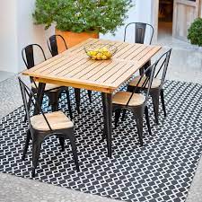 salon de jardin 4 personnes en eucalyptus surabaya table chaise salon de jardin mobilier decoration salon jardin chaise salon de jardin mobilier jardin