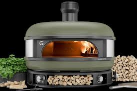 However, fun does not always have to mean frivolous.from an automatic pan stirrer that gives sore wrists a break to a singing pasta timer for perfectly al dente noodles every time, the kitchen gadgets we found below are quite literally game changers for home cooks. Kitchen Gadgets Yanko Design