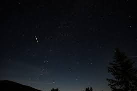 Un festival récord que apuesta por una propuesta artística de impacto, con actuaciones internacionales que cada año visitan la región por primera vez. Verpassen Sie Heute Abend Nicht Den Herrlichen Regen Der Sterne Las Perseidas Oder Tranen Von San Lorenzo
