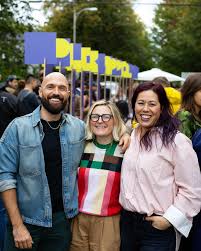 Amber & Colin had a lovely visit to the @vibialight HQ while in Barcelona.  Many thanks to our fantastic host Laura & team and to our friends  @above90lighting for setting this up.