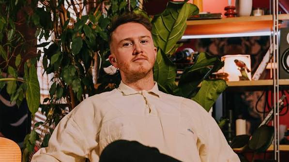 Bustin' Loose · Artist Profile