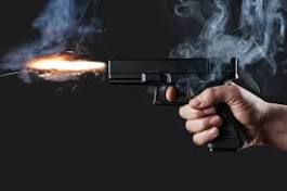 Imagens de Disparos de arma de fuego sem royalties ...