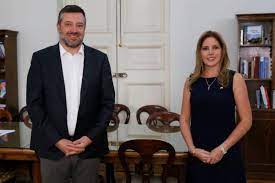 Sebastián sichel ramírez1 es un político y abogado chileno, actual presidente del banco del estado de chile.2 for faster navigation, this iframe is preloading the wikiwand page for sebastián sichel. Sebastian Sichel El Candidato A Diputado Por Las Condes Que Vivio En Campamentos Hippies Y Nunca Vio Tele Cuando Nino El Mostrador Declaracion Publica Respecto A La Informacion Incompleta Publicada