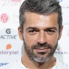 La tua buona azione quotidiana www.1caffe.org. Luca Argentero Remake Usa Per Il Suo Doc Nelle Tue Mani Amica