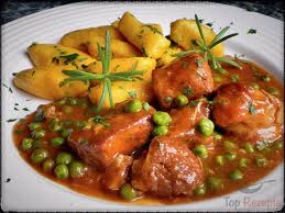 Schweineschulter Mit Zwiebeln Erbsen Und Kurbisnocken Top Rezepte De Rezept Rezepte Fleischrezepte Lebensmittel Essen