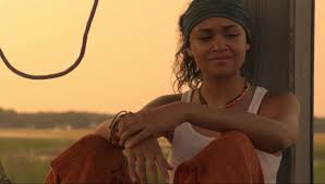 Kiara Outer Banks In 2020 The Pogues Outer Banks Film Aesthetic