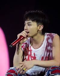 He is major in post modern music from gyeong hee university. Bigbang S G Dragon Donates 81 8 Million Won To Refugees On His Birthday Soompi