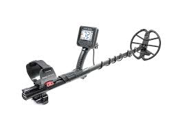 At the sound of your metal detector, pay attention to an image that appears on the screen. Anfibio 19 Nokta Makro Metal Detectors