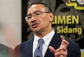 Jangan guna 'jalan belakang' untuk jadi ahli Kabinet, DAP selar  Hishammuddin