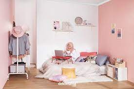 Untuk itu, penggunaan biru pastel pada ruang ini dapat kamu gunakan pada salah satu dinding ruang sebagai pemanis. 7 Ide Dekorasi Rumah Cantik Dengan Warna Pastel Bikin Gemas